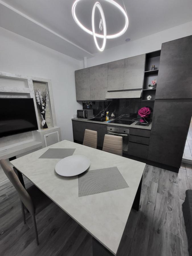 Apartmán Residenza Giulia Brescia Exteriér fotografie